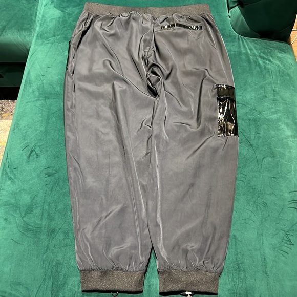 NIKE oversized joggers - Picture 3 of 3